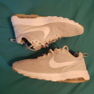 Womens Air Max 9.5